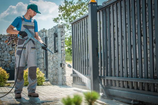 Best Animal Enclosure Cleaning  in Rushville, NE